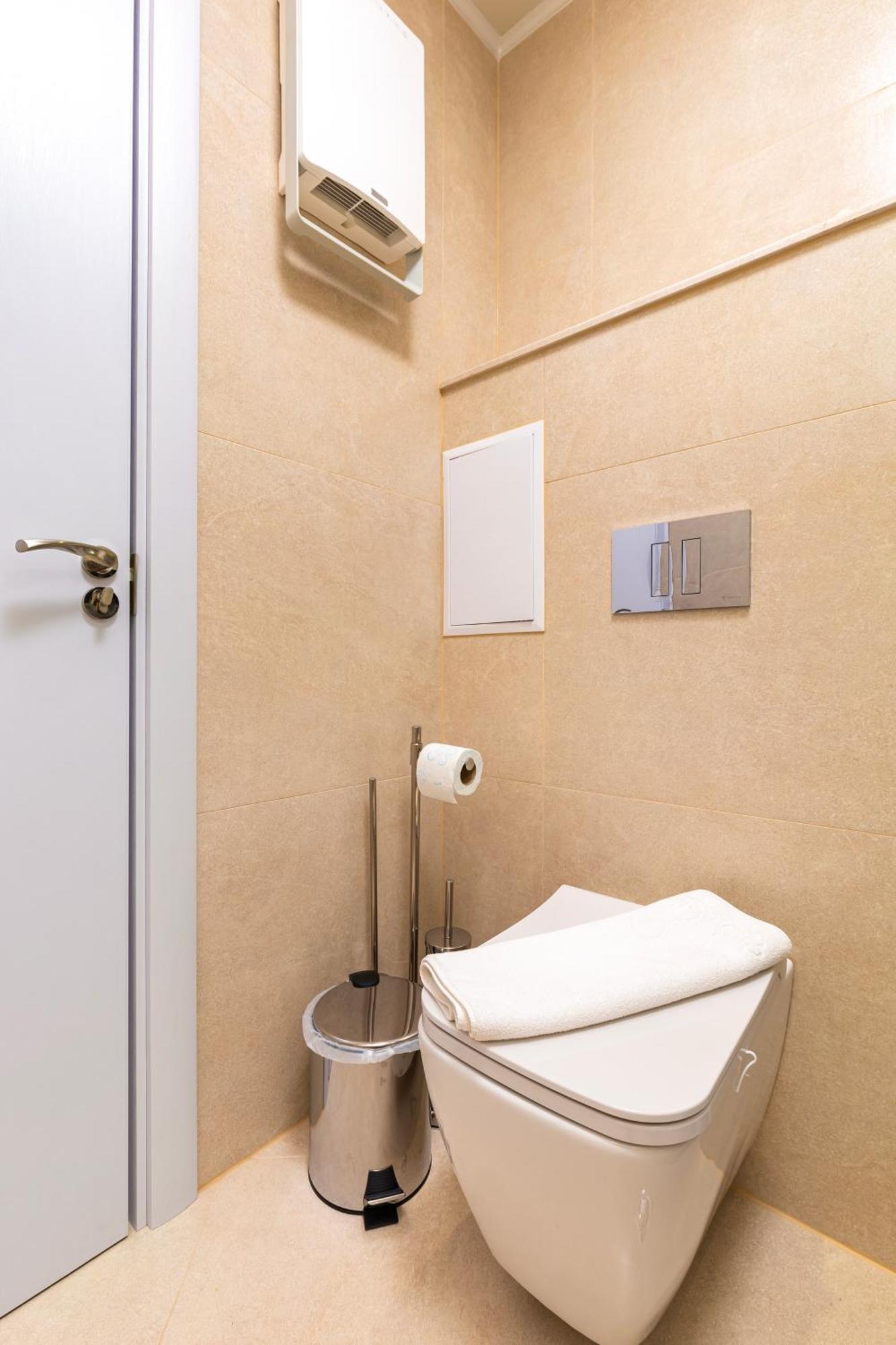 Cityscape Retreat 1Bd Flat In The Heart Of Plovdiv Apartment Exterior photo